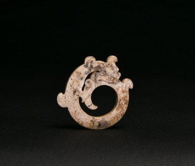 A Jade Chi-Dragon-Form Pendant, Han Dynasty