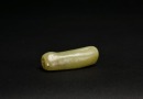 A Jade Bird-Form Tubular Ornament, Shang Dynasty - 3