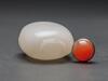 Qing - A White Jade Snuff Bottle - 6