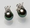 A Pair Of Black Pearl Earrings - 2