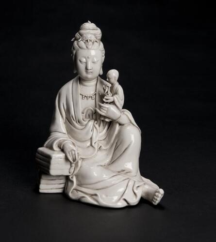 Qing -De Hua Guanyin With Mark