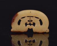 Warring State Period - A double Dragon Jade Pendant