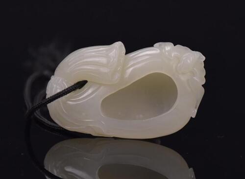 Qing-A White Jade Carved ‘Bat’
