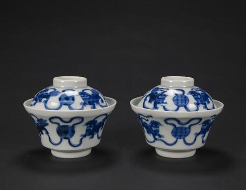 Qing - A Pair Blue And White “Fu Dogs” Tea Cups With Covers
