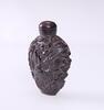 Qing - A Horn Craved ‘Shou Xing Gong’ Snuff Bottle - 2