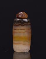 An Agate Snuff Bottle