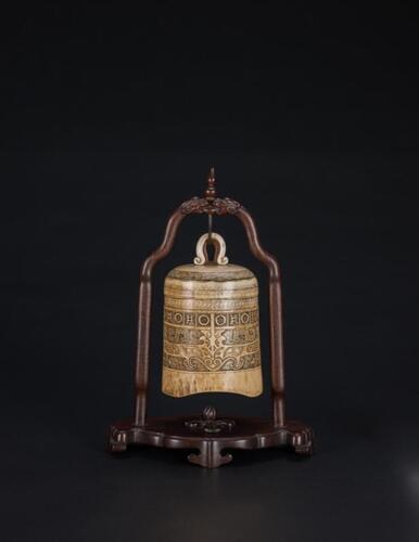 Qing - An Ivory Carved Shang/Zhou Bronze Bell “Da Ming Cheng Hua Nian Zao” Mark.