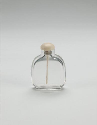 Qing - A Clear Crystal Snuff Bottle