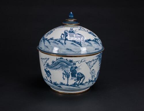 Early 20th Century - Blue And White Jar With Cover
