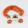 Late Qing-A Set Of Coral, Bracelet, Ear Rings and Ring - 3