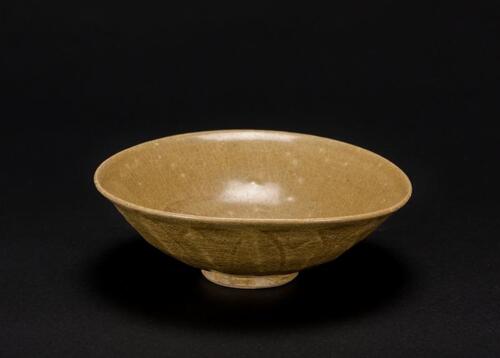 Song-A Green Crackle Glazed Bowl