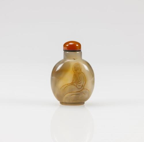 An Agate Snuff Bottle