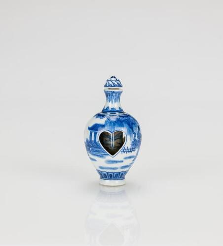 A Blue And White Snuff Bottle