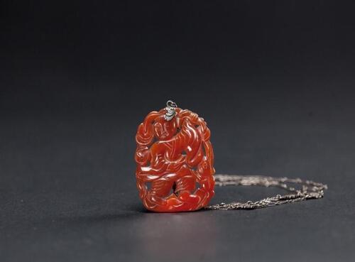 Qing -An Agate Carved ‘Liu Hai and Toad’ Pendand