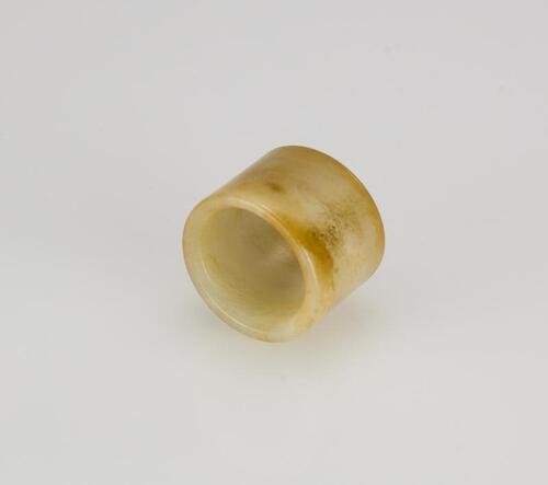 Qing-A White Jade Archers Ring