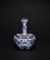 Late Qing-A Blue And White‘Flowe‘r Lotus Mouth Vase（Wood Stand)