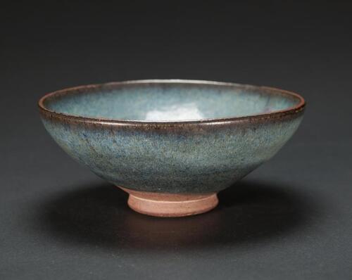 Yuan/Ming - A Jun Yao Celadon Glazed Bowl D: 17 cm