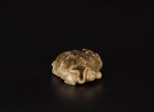 Qing -A Russet White Jade Carved Two Lions