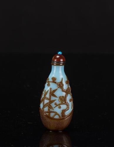 Qing -A Red and Brown overlay Blue Glass Snuff Bottle