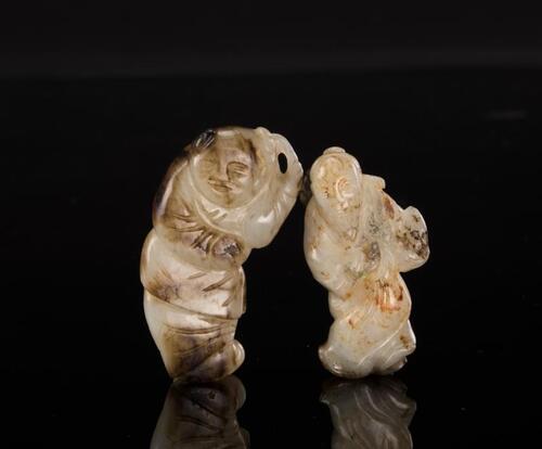 Qing-A Two Resset White Jade Carved Figure