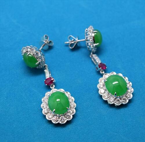 A Pair Of Bright Apple Green Jadeite Jade Diamond Earing