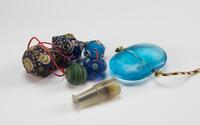 Middle Eastren :A Glasses Bead and Pendant and Agate Smoke filter