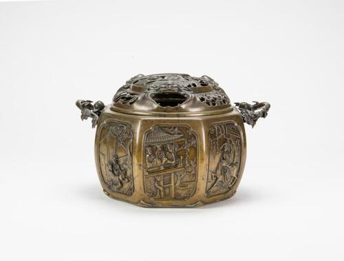 Late Qing/Republic-A Laage Bronze Cover Censer with Mark