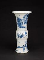 Qing Kangxi - A Blue and white figures and flowers beaker vase
