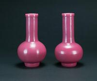 Qing - A Pair Of Pink Straight Neck Glass Vases, 'Qianlong Nian Zhi' Mark .