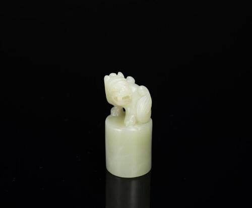 Late Qing -A White Jade Lion Seal
