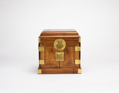 An Cheerywood Jewerly Box