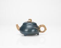 Zhou Rongjin (B.1965) Zisha Pine,Blossom Tea Pot