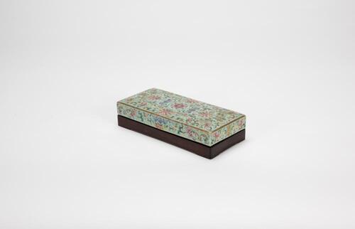 Late Qing - A Teal Green Ground Famille Glazed Cover Wood Box