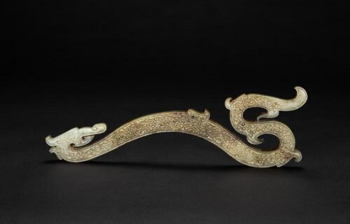 Warring State- A White Jade �S �Shape Dragon