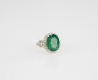 A Natural 8.13 ct Emerald Mounted With Diamond Platinum Ring