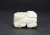 Late Qing - A White Jade Carved Lion (woodstand) - 6