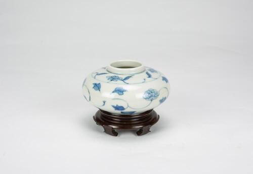 Qing - A Blue And White �Flowers� Washer