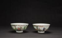 Qing - A Pair Of Wucain �Figuer And Flowers� Bowls