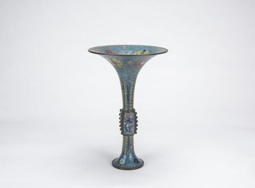 Qing - A Bronze Closisonne Enamel Beaker