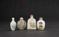 Republic/Early 20th Century - Three Famille Glazed Porcelains Snuff Bottle And A Glass Snuff Bottles