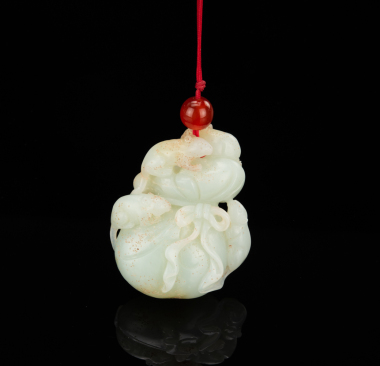 Early 20th Century-A Wihte Jade Carved �Five Rat And Gourd� Pendant