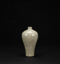 Qing-A Guan Yao Glazed Vase