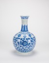 Qing - A Blue And White Ming - Style Bottle Vase - 2