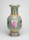 Early 20th Century - A Large Famille Glazed ‘Horse’ Vase - 2