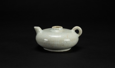 Ming - A Ge Yao Glazed Water Dropper