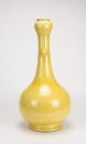 Republic - A Large Yellow Glaze Garlic Vase - 3