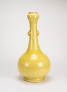 Republic - A Large Yellow Glaze Garlic Vase - 4