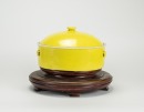 Late Qing/Republic - A Limon Yellow Glazed Cover Pot - 4