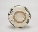 Early 20th Century - A White Glazed ‘Flower’ Goud Vase - 6