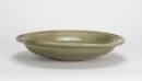 Ming - A large Longquan celadon-glazed 'Flower' dish - 3